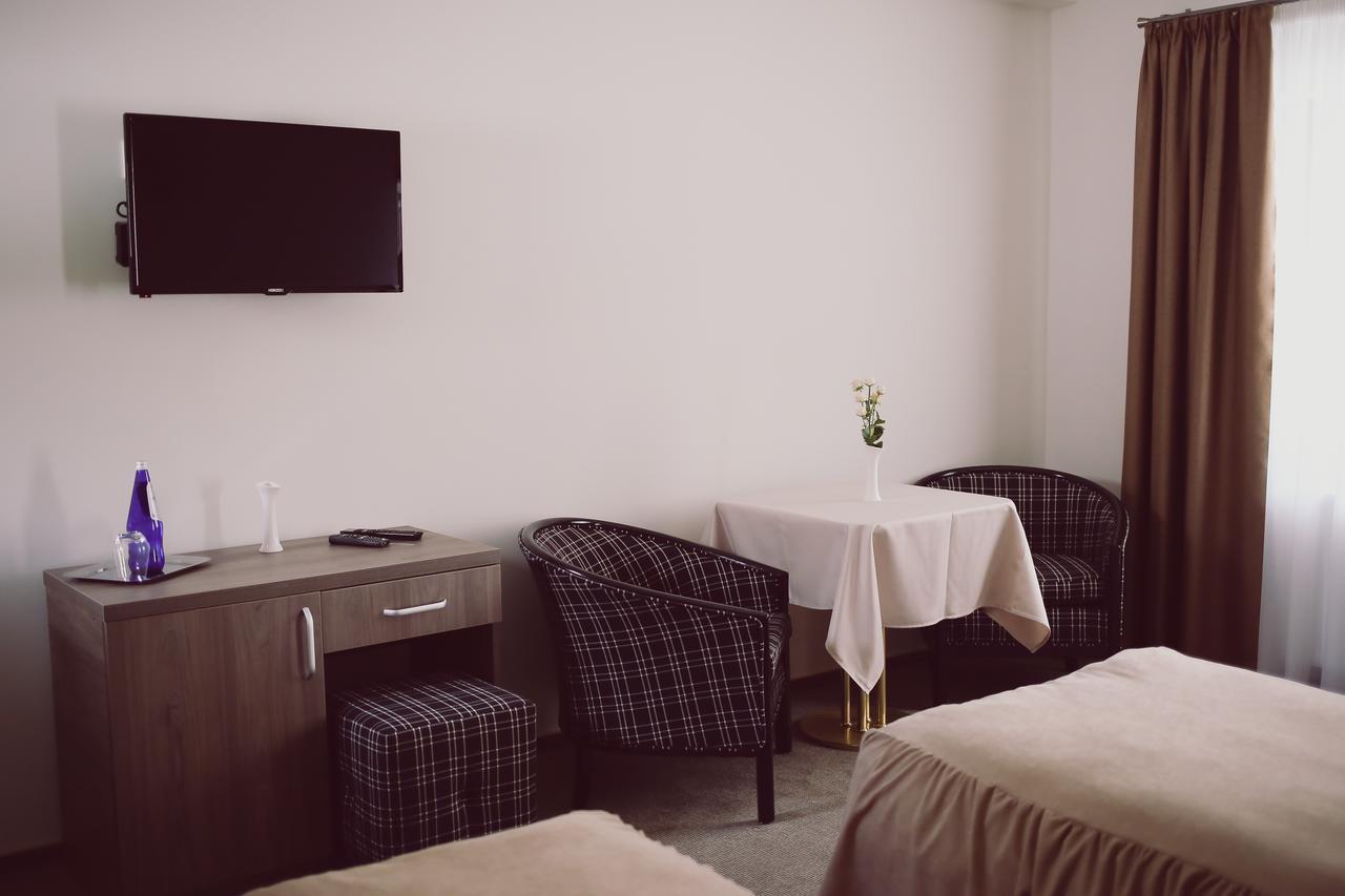 C&C Residence Hotel باكاو المظهر الخارجي الصورة